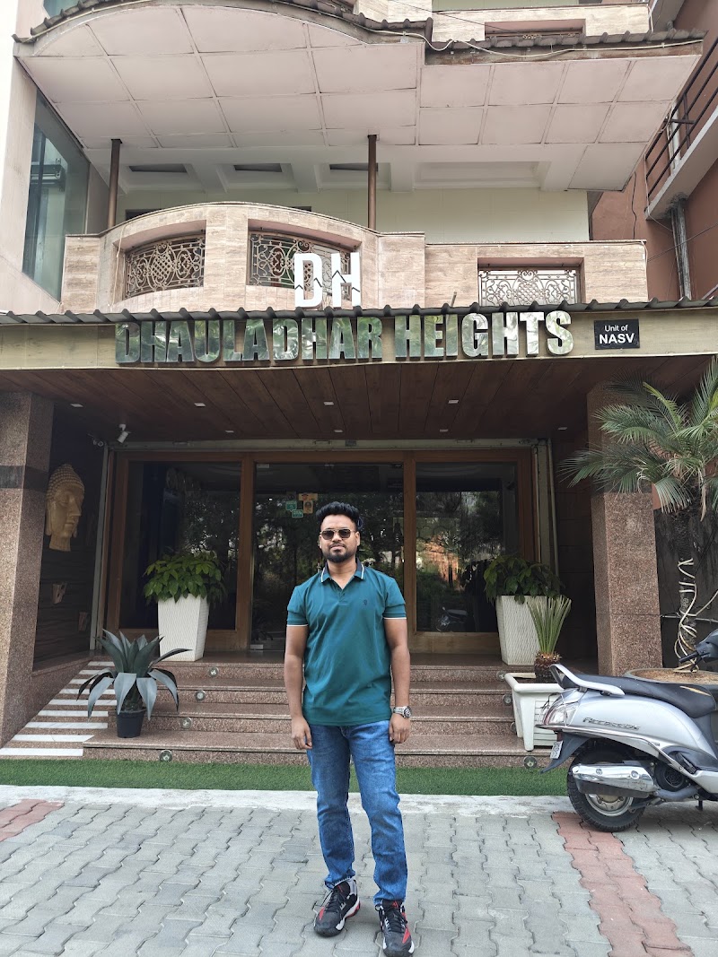 Hotel Dh - Hotel Dh 6897+QC2, Sudher, Dharamshala, Loharkar, Himachal Pradesh 176217, India