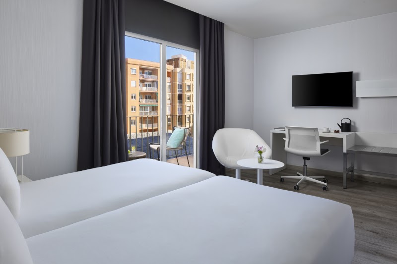 Hotel NH Barcelona Stadium - Hotel NH Barcelona Stadium Travessera de les Corts, 150, 152, Les Corts, 08028 Barcelona, Spain