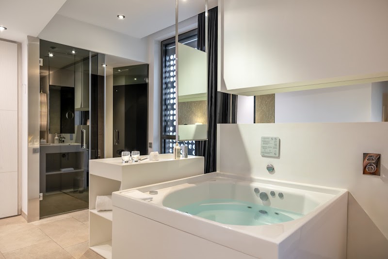 Hotel SB | Plaça Europa - Hotel SB | Plaça Europa Carrer de les Ciències, 11, 13, 08908 L'Hospitalet de Llobregat, Barcelona, Spain