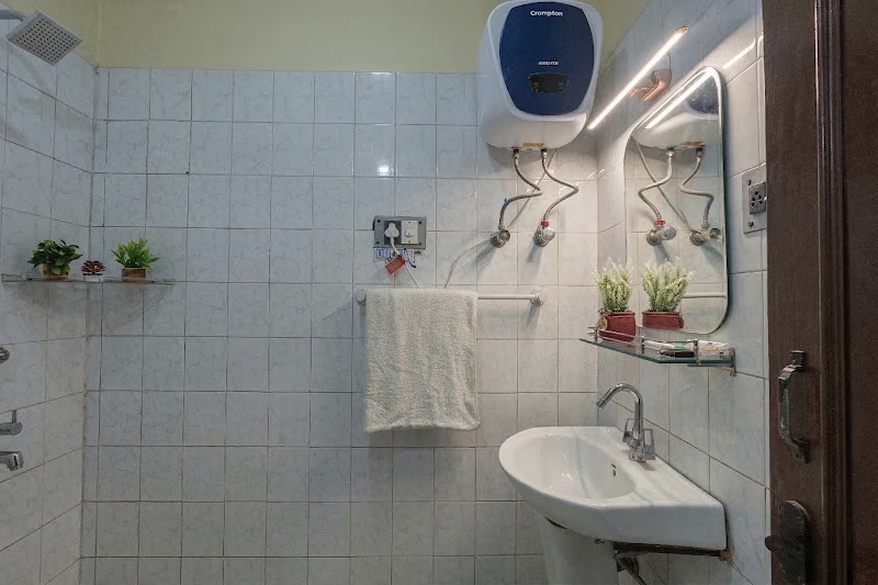 The Cozy House - The Cozy House, Survya Enclave, 9FV3+V45 Garden House, post office road, compund, Mallital, Nainital, Uttarakhand 263001, India
