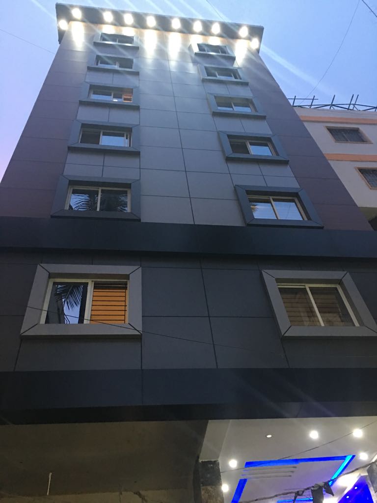 Hotel Grand Suites - Hotel Grand Suites, #4, 1st cross, R.K. Puram, Annamma temple extn, opp. kapali theatre, Majestic, Bengaluru, Karnataka 560009, India