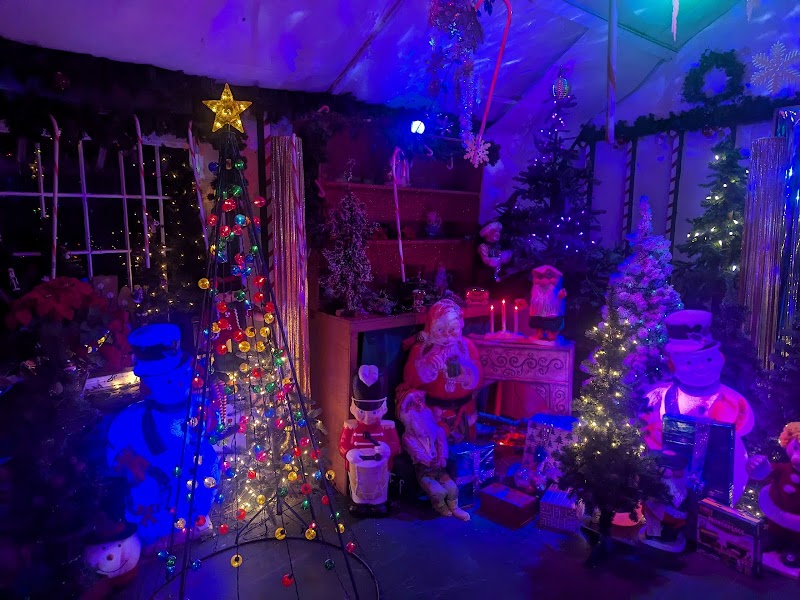 Santa's Land USA - Santa's Land USA 655 Bellows Falls Rd, Putney, VT 05346, USA
