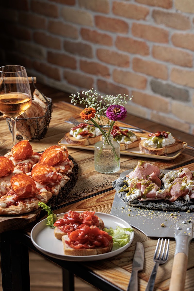 THE LOFT Colazione, Brunch & Pizza Dinner vicino San Pietro - THE LOFT Colazione, Brunch & Pizza Dinner vicino San Pietro Via Leone IV, 34, 00192 Roma RM, Italy