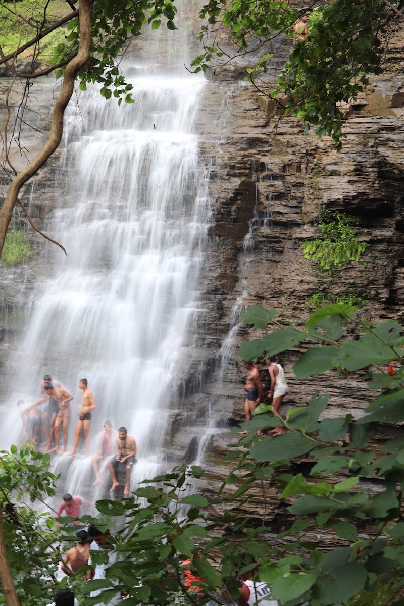 Dhaskund Waterfall - Dhaskund Waterfall, Sirpur Rd, Awarai, Chhattisgarh 493551, India