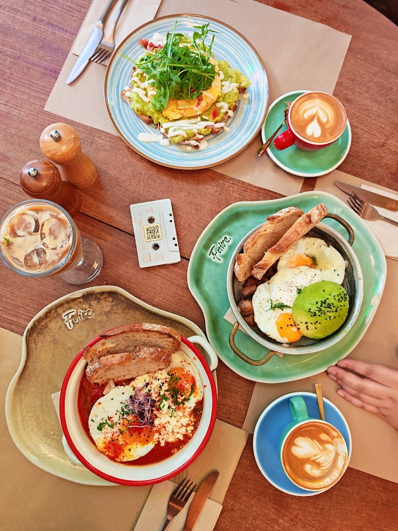 Faire. Brunch & Drinks - Faire. Brunch & Drinks Carrer de Girona, 81, Eixample, 08009 Barcelona, Spain
