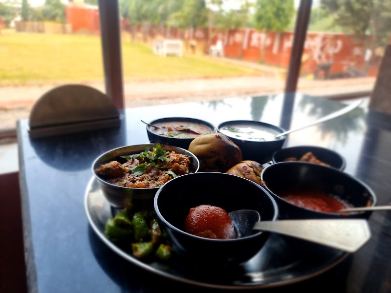 Jogi Mahal Pure Veg Cafe and Restaurant - Jogi Mahal Pure Veg Cafe and Restaurant Shilpgram Rd, Ramsinghpura, Sawai Madhopur, Rajasthan 322001, India