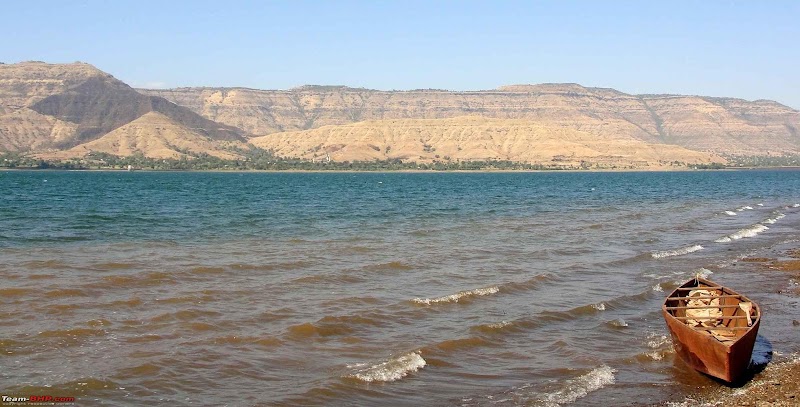 Dhom Dam