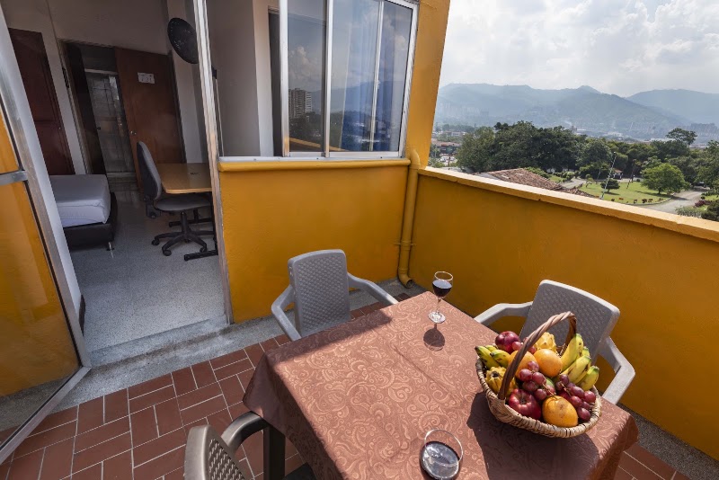 Poblado Guest House - Poblado Guest House, Cl 11A #43f16, El Poblado, Medellín, El Poblado, Medellín, Antioquia, Colombia