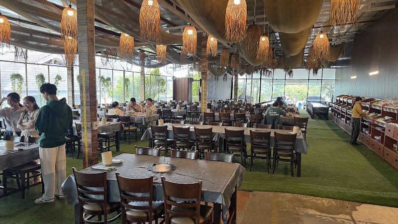Buffet Rau RobinSon Đà Lạt - Buffet Rau RobinSon Đà Lạt, F3, 04A Đống Đa, Xuân Hương - Đà Lạt, Lâm Đồng 66111, Vietnam
