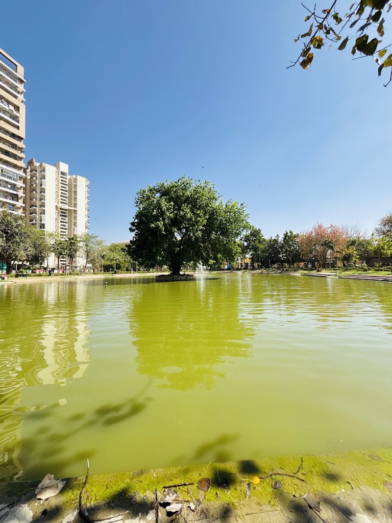 Lake View Park - Lake View Park Gaur City 1, Sector 4, Greater Noida, Ghaziabad, Uttar Pradesh 201016, India