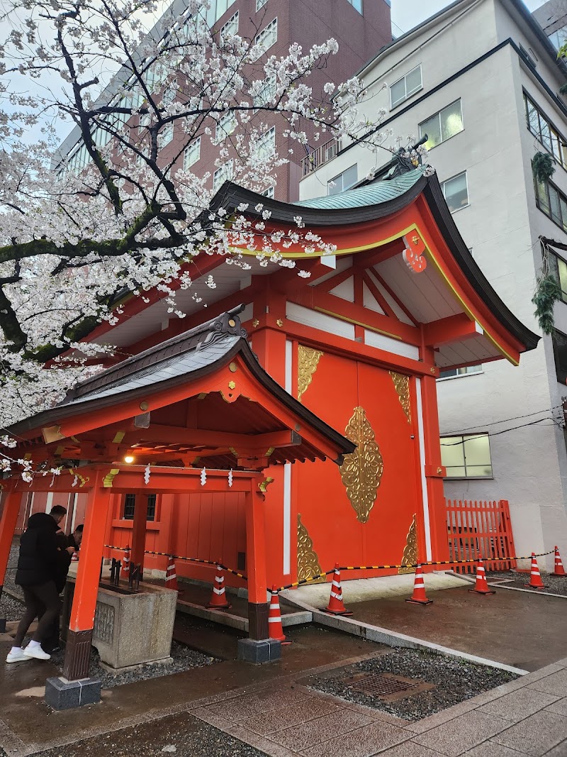 Hanazono Shrine - Hanazono Shrine 5-chōme-17-3 Shinjuku, Shinjuku City, Tokyo 160-0022, Japan