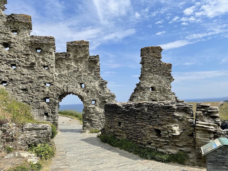 Tintagel Castle - Tintagel Castle Castle Rd, Tintagel PL34 0HE, UK
