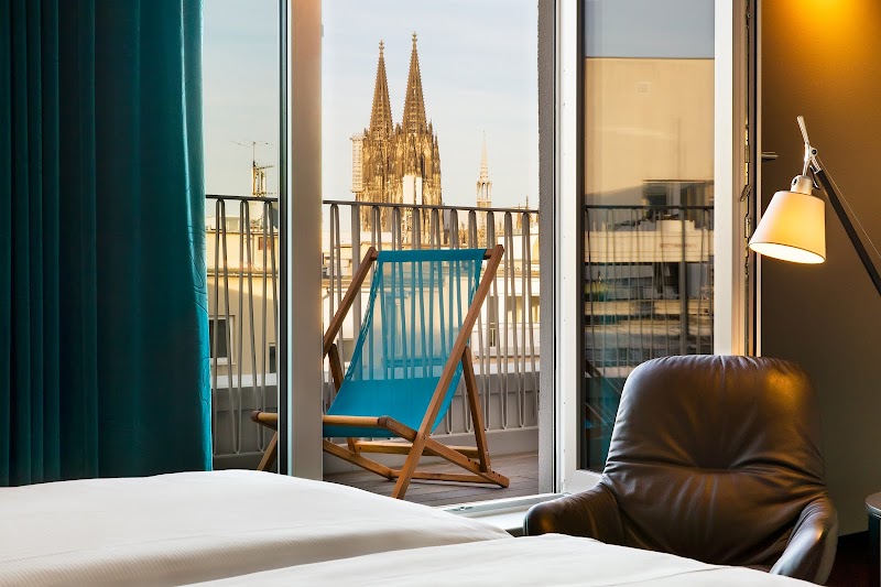 Hotel Motel One Köln-Neumarkt