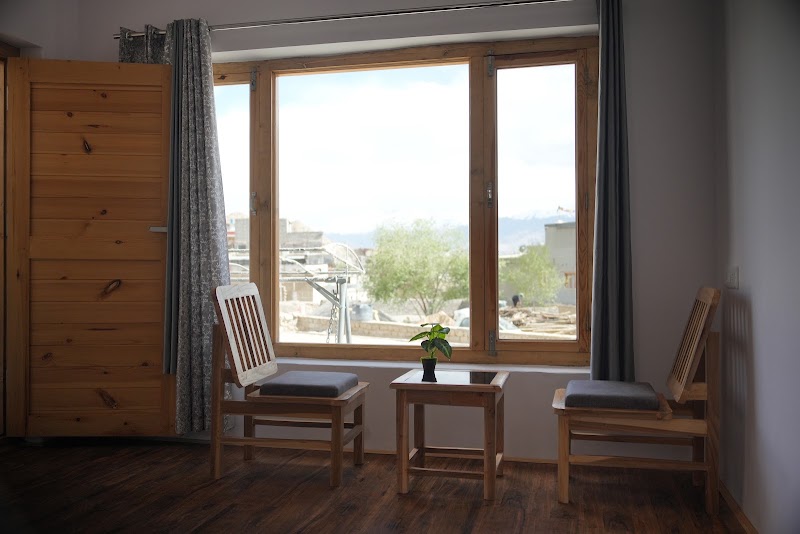 Gultuk Homestay - Gultuk Homestay, Skalzangling, Airport Road, Leh, 194101