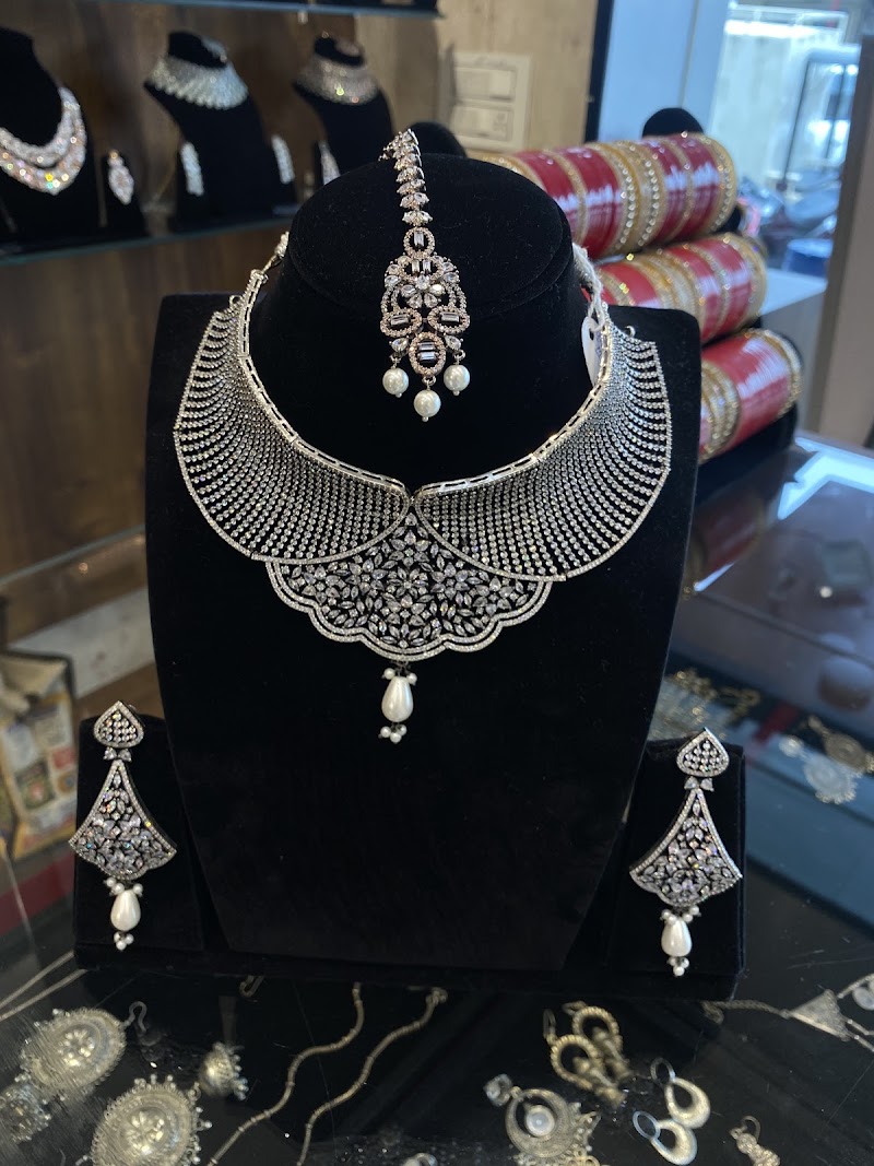 The Velvet Box - Wedding Essentials - The Velvet Box - Wedding Essentials 181, near Parnami Mandir, Gurunanakpura, Raja Park, Jaipur, Jaipur Nagar Nigam Area, Rajasthan 302004, India