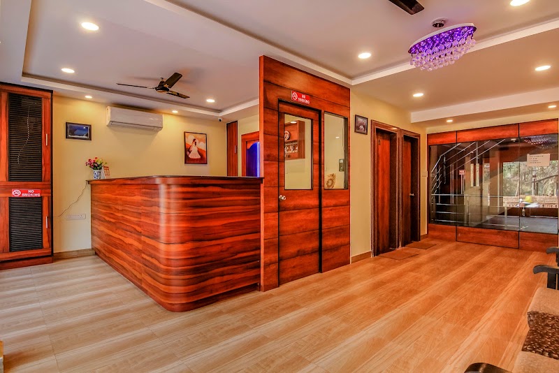 Candolim Grande Hotel - Candolim Grande Hotel, Escrivao Vaddo, Candolim, Goa 403515, India