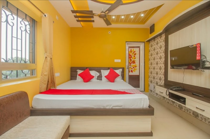 Kalpana lodge cum restrurent - Kalpana lodge cum restrurent bhabesh petrol pump, VIP Rd, PCRA Colony, Siliguri, Dabgram, West Bengal 734004, India