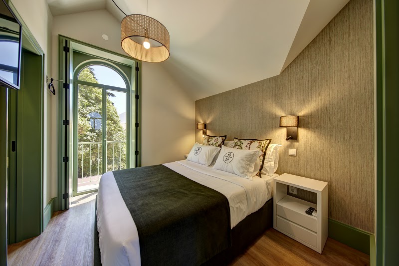 Sintra Green Chalet Bed & Breakfast - Sintra Green Chalet Bed & Breakfast R. Veiga da Cunha 18, 2710-627 Sintra, Portugal