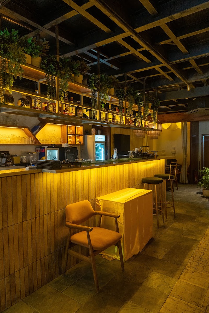 Thyme & Whisk - Thyme & Whisk Sukh Hotel Compound, St Joseph's Church Rd, opp. Juhu Road, Juhu, Mumbai, Maharashtra 400049, India