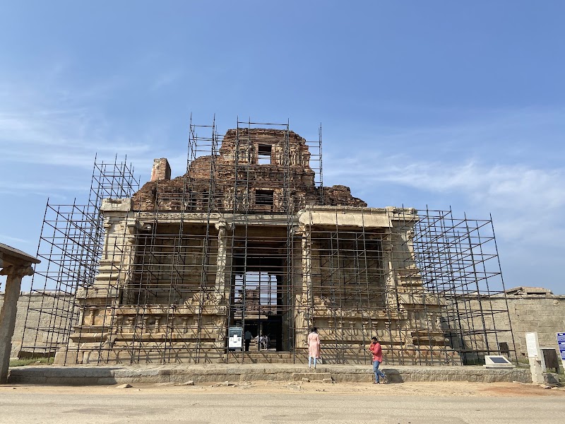 Hampi Shri Krishna Temple - Hampi Shri Krishna Temple, 8FJ6+454, Krishnapura, Karnataka 583239, India