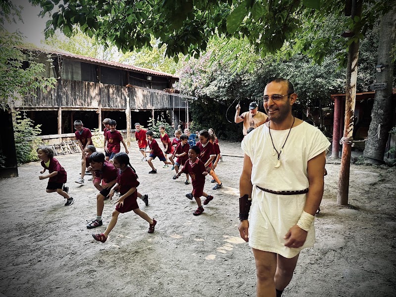 Rome Gladiator School - 'Gruppo Storico Romano' - Rome Gladiator School - 'Gruppo Storico Romano', Via Appia Antica, 18, 00179 Roma RM, Italy