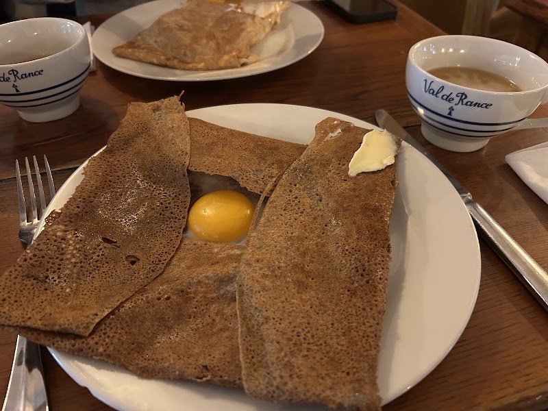 Crêperie du Port - Crêperie du Port 22 Rue Thuret, 06600 Antibes, France