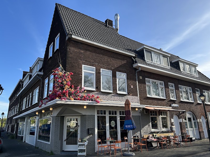 Chez Minée - Chez Minée Orthenseweg 1, 5212 EA 's-Hertogenbosch, Netherlands