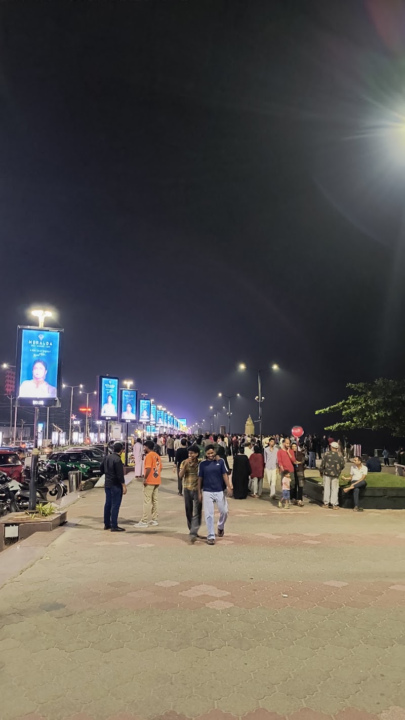Kozhikode Beach - Kozhikode District, Kerala, India - Kozhikode Beach - Kozhikode District, Kerala, India, 7Q5J+G53, Polpaya Mana, Tazhekkod, Kozhikode, Kerala 673001, India