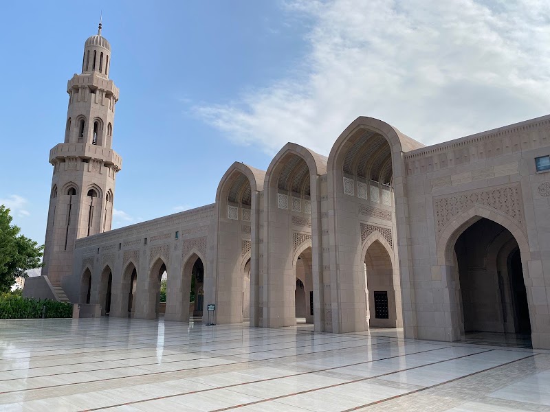 Sultan Qaboos Grand Mosque - Sultan Qaboos Grand Mosque Sultan Qaboos St, Muscat, Oman