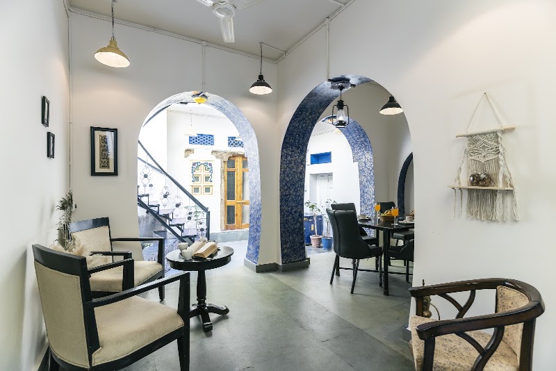 Barefoot Boutique - Barefoot Boutique 59, Gangaur Ghat Marg, Hotel Gangaur Palace, Silawatwari, Udaipur, Rajasthan 313004, India