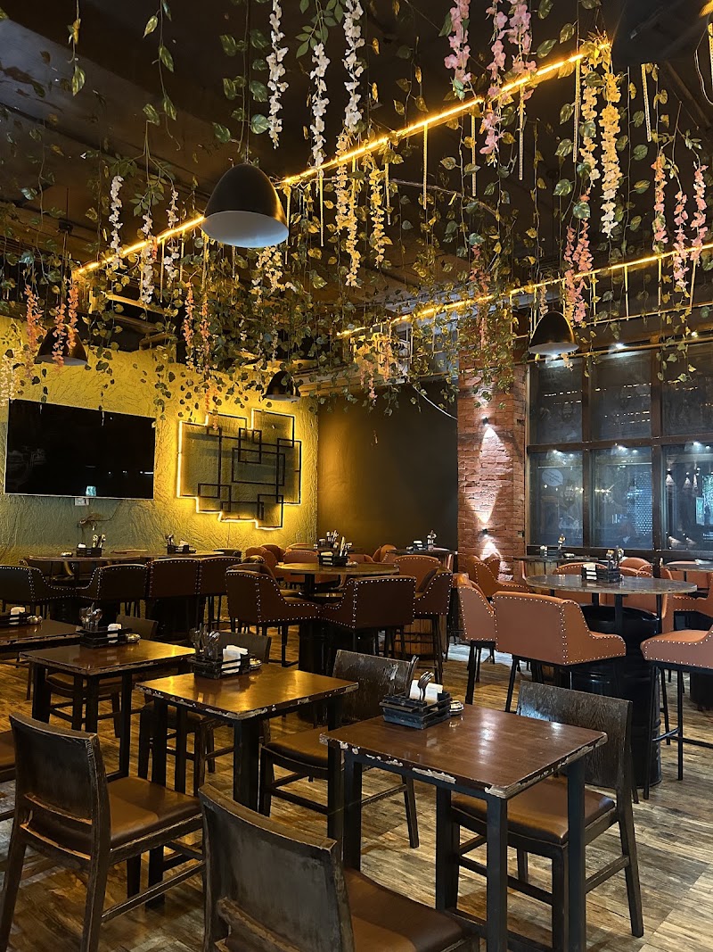 Talli Bar & Kitchen - Talli Bar & Kitchen Out of the World Building, Lane No. 7, Ashok Chakra Society, Meera Nagar, Koregaon Park, Pune, Maharashtra 411001, India