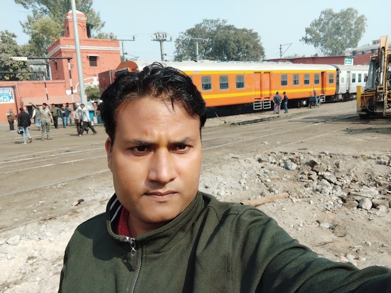 Loco Pilot Running Room (LKO/NR) - Loco Pilot Running Room (LKO/NR), RWVV+82V, Charbagh, Lucknow, Uttar Pradesh 226001, India