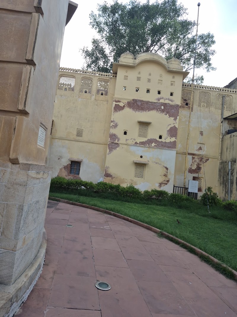 Jai Prakash Yantra Jantarmantar observatory - Jai Prakash Yantra Jantarmantar observatory WRFF+WP8, Malve Nagar, J.D.A. Market, Pink City, Jaipur, Rajasthan 302002, India