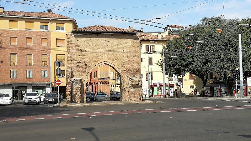 Porta San Vitale - Porta San Vitale, Piazza di Porta S. Vitale, 40125 Bologna BO, Italy