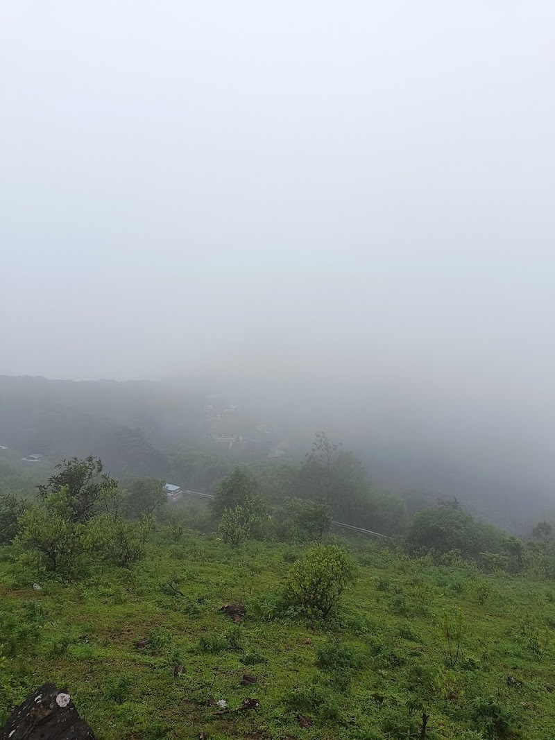Mullayanagiri Peak - Mullayanagiri Peak 1, Mullayanagiri - Manikhyadhara - Bababudangiri, Inam Dattathreya Peeta, Aralaguppe, Karnataka 577131, India