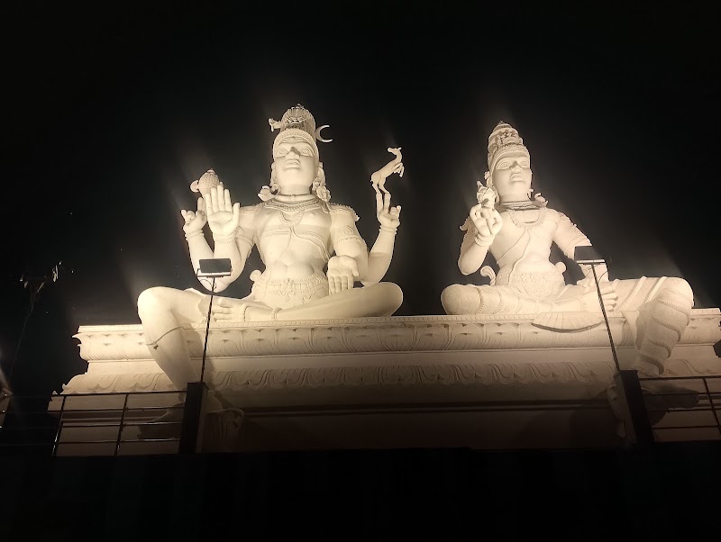 Srikalahasti Temple Entrance (Stairs) - Srikalahasti Temple Entrance (Stairs), 4-129/1, Sannidi St, Revenue Ward 4, Chukkalanidigallu, Srikalahasti, Andhra Pradesh 517644, India