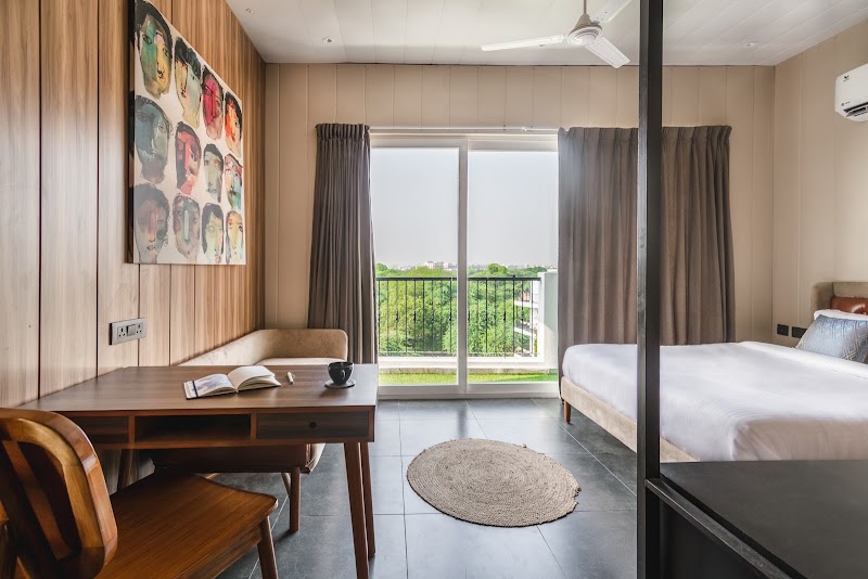 LetsBunk Poshtel & Suites - LetsBunk Poshtel & Suites T-40, Hauz Khas Fort Rd, Hauz Khas Village, Deer Park, Hauz Khas, New Delhi, Delhi 110016, India