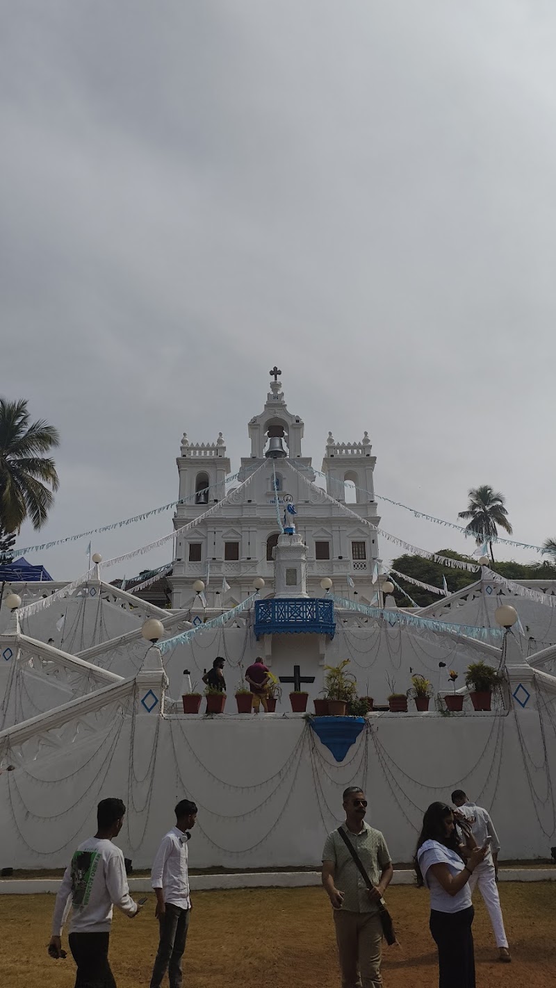 Our Lady of Miracles Church - Our Lady of Miracles Church 65H2+CV3, Sanguem Rd, Sanguem, Goa 403704, India