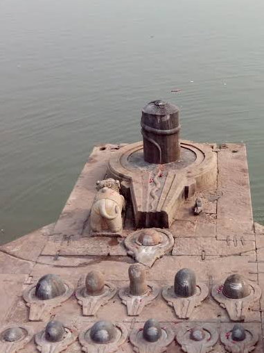 Gaay Ghat, (Varanasi) - Gaay Ghat, (Varanasi) 829C+8VF, Maidagin Xing, near Trilochar Ghat, Ghats of Varanasi, Ghasi Tola, Varanasi, Domari, Uttar Pradesh 221001, India