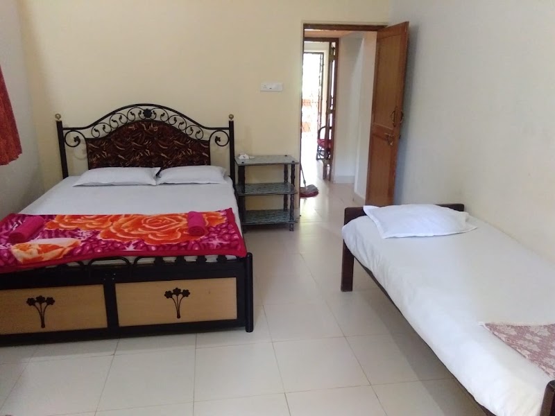 Xavier House - Xavier House, near Hotel Leela Inn, behind Newtons supermarket, Pintos Vaddo, Candolim, Goa 403515, India