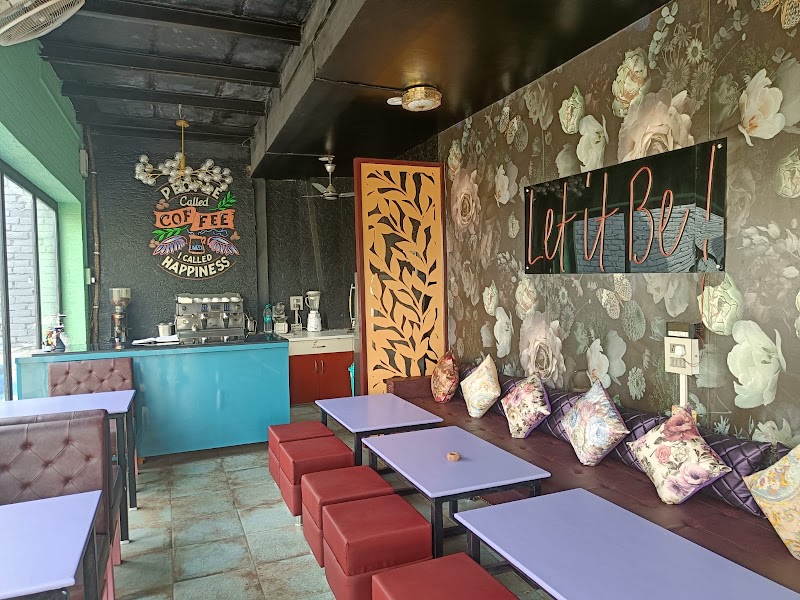 Maya Hotel & Restaurant - Maya Hotel & Restaurant, 18/184, Fatehabad Rd, Purani Mandi, Tajganj, Agra, Uttar Pradesh 282001, India