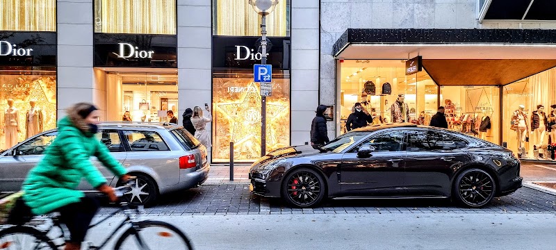 DIOR Frankfurt Goethestrasse - DIOR Frankfurt Goethestrasse, Goethestraße 13, 60313 Frankfurt am Main, Germany