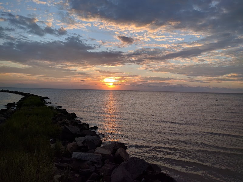 Cape Charles Beachfront - Cape Charles Beachfront Cape Charles Beachfront, 4 Bay Ave, Cape Charles, VA 23310, USA