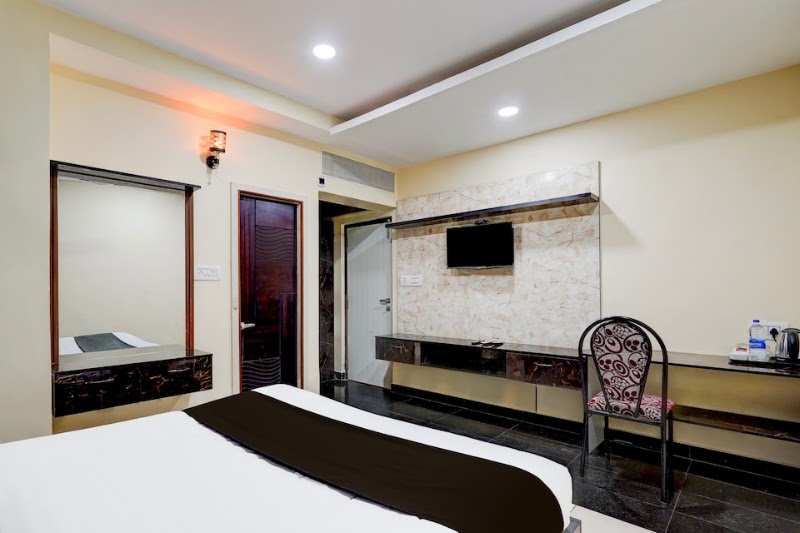 Super Hotel O Pondicherry City Centre - Super Hotel O Pondicherry City Centre, Hotel, 468 south street, MG ROAD, near by NEW MEDICAL CENTER, MG Road Area, Puducherry, 605001, India