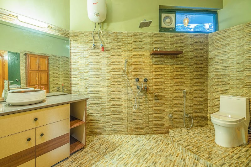 StayVista at Villa 360 in Nainital | 5 BHK Luxury Villa - StayVista at Villa 360 in Nainital | 5 BHK Luxury Villa Hill, Ayarpatta, Nainital, Uttarakhand 263001, India
