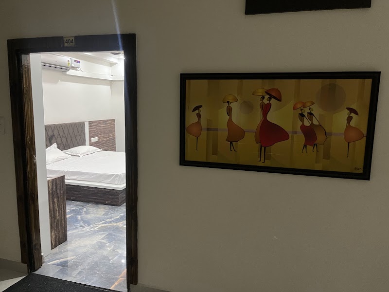 HOTEL Maa Chintpurni International - HOTEL Maa Chintpurni International HOTEL THE CHINTPURNI RAHI, near Petrol Pump, near बाबा माई दास यात्री सदन कार पार्किंग, Moien, Chintpurni, चिन्तपूर्णी धाम, Himachal Pradesh 177110, India