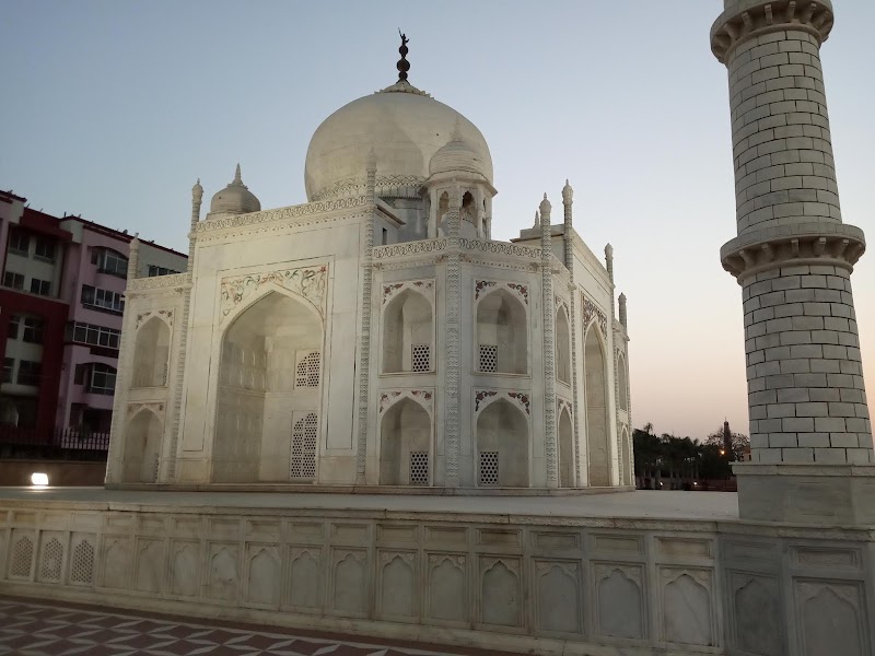 Seven Wonder's Park, Kota - Seven Wonder's Park, Kota Kotri Mini Flyover, Ballabhbari, Gaytri Vihar, Kota, Rajasthan 324007, India