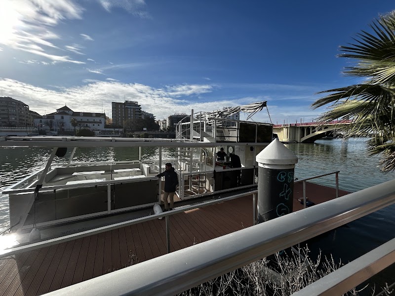 Guadaluxe - Cruceros por el Guadalquivir - Recorre Sevilla en Barco - Guadaluxe - Cruceros por el Guadalquivir - Recorre Sevilla en Barco Junto al Supermercado DIA, Av. Paseo de Cristina, Pasaje Centro comercial, Casco Antiguo, 41001 Sevilla, Spain
