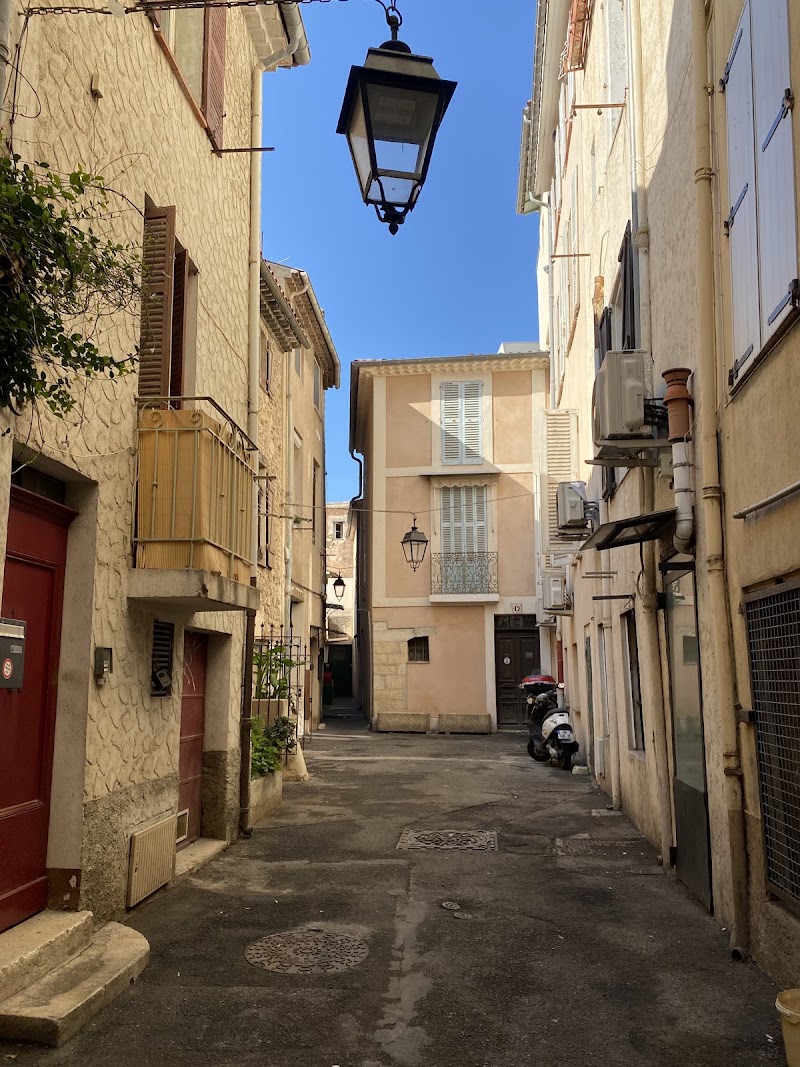 AUBERNON apartment (1min from the beach) - AUBERNON apartment (1min from the beach) 11 Imp. Aubernon, 06600 Antibes, France