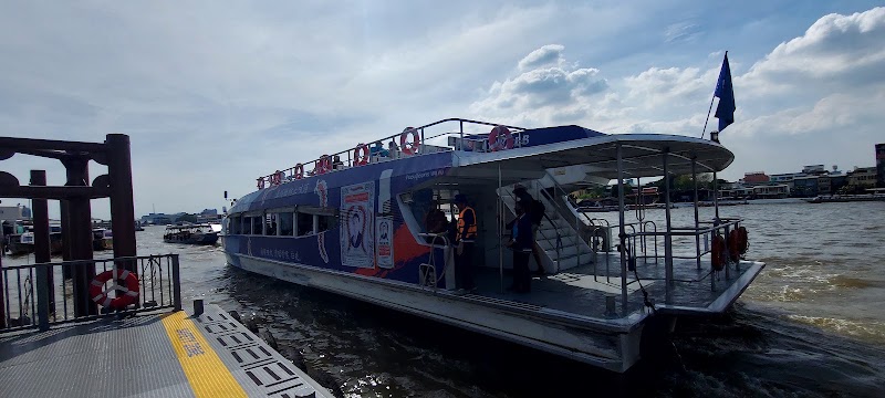 Chao Phraya Tourist Boat Head Office บริษัท เจ้าพระยาทัวร์ริสท์โบ๊ท จำกัด - Chao Phraya Tourist Boat Head Office บริษัท เจ้าพระยาทัวร์ริสท์โบ๊ท จำกัด, Tha Maharaj Shopping Mall 3rd Floor, G Building, Tha Maharaj, แขวงพระบรมมหาราชวัง เขตพระนคร กรุงเทพมหานคร 10200, Thailand